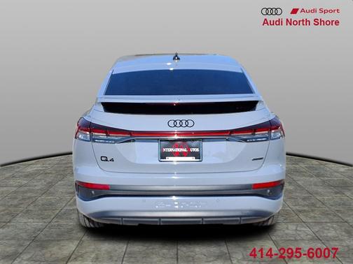 2022 Audi e-tron Premium Plus