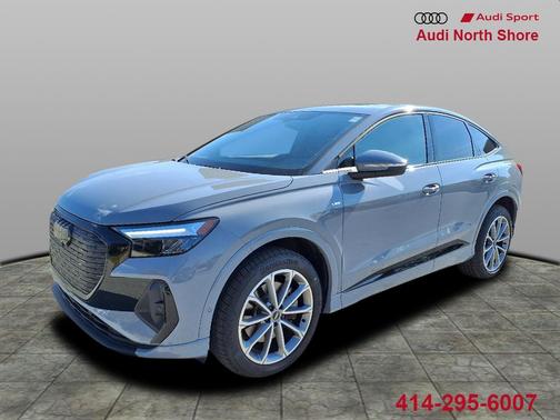 2022 Audi e-tron Premium Plus