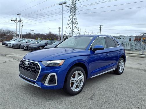 Ultra Blue Metallic 2025 Audi Q5 55 S line Premium Plus