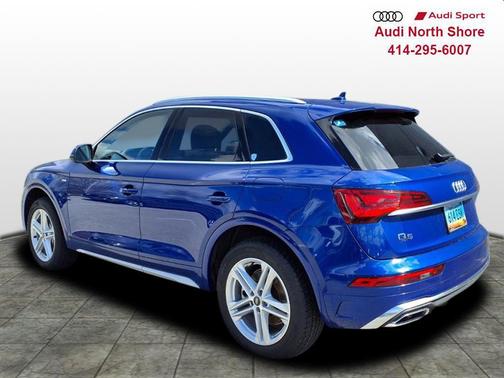 Ultra Blue Metallic 2025 Audi Q5 55 S line Premium Plus