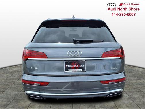Daytona Gray Pearl Effect 2023 Audi Q5 45 S line Premium Plus