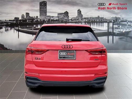 2023 Audi Q3 Premium 45 TFSI S line quattro Tiptronic