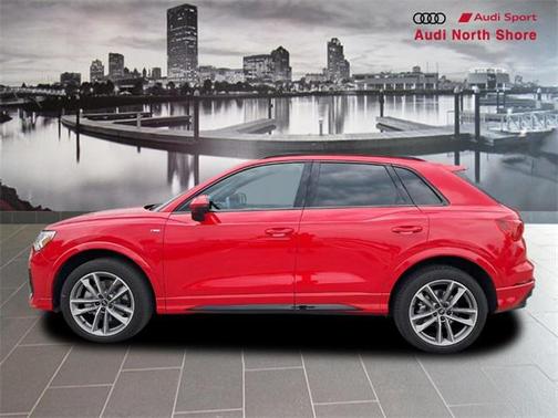 2023 Audi Q3 Premium 45 TFSI S line quattro Tiptronic