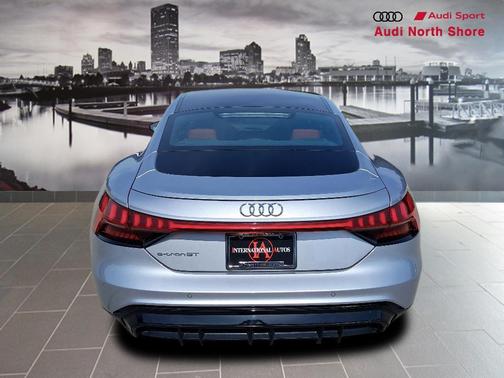 2022 Audi e-tron GT Prestige