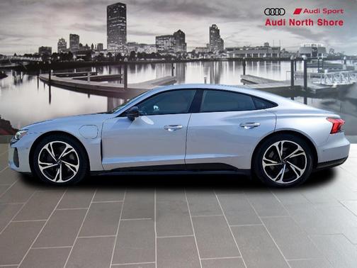 2022 Audi e-tron GT Prestige