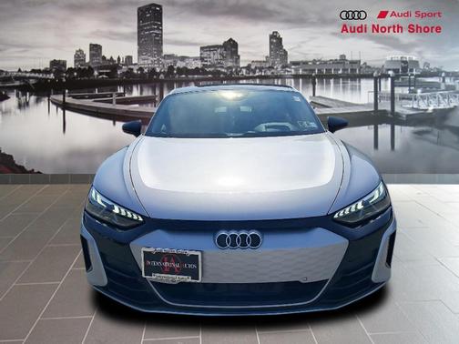 2022 Audi e-tron GT Prestige