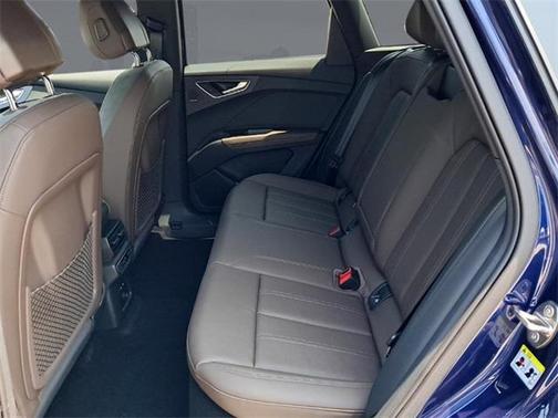 2025 Audi Q4 e-tron Premium Plus 55 quattro