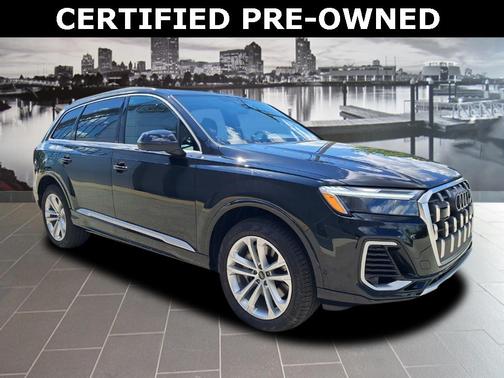 2025 Audi Q7 55 Premium Plus