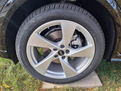 2025 Audi Q5 Prestige TFSI quattro S tronic