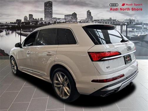 2025 Audi Q7 55 Prestige