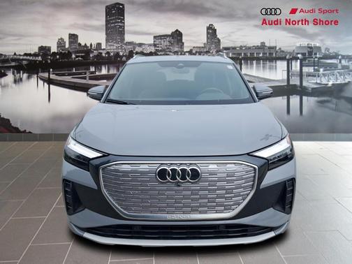 2022 Audi e-tron Premium