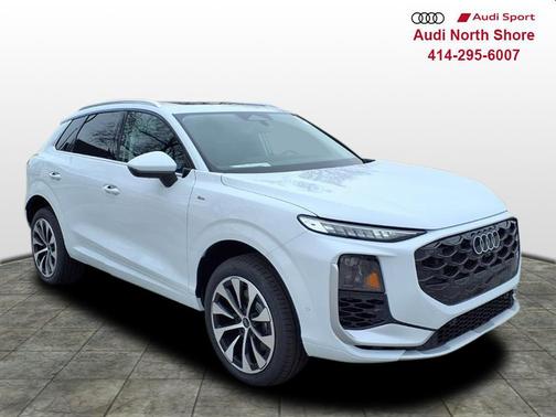 Glacier White Metallic 2026 Audi Q3 TFSI quattro S tronic