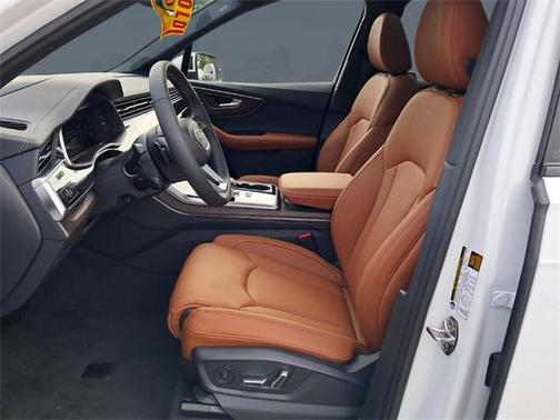 2025 Audi Q7 55 Prestige