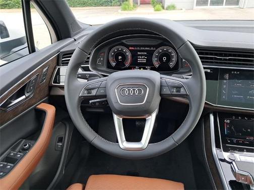 2025 Audi Q7 55 Prestige