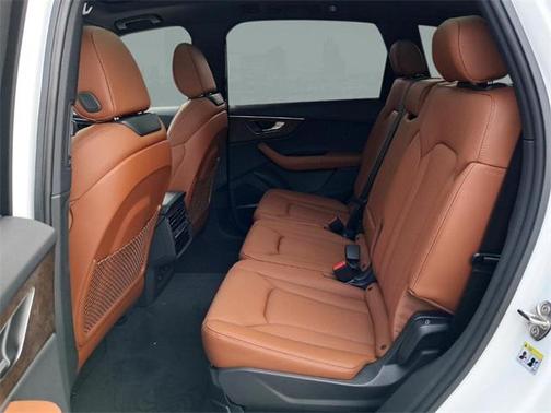 2025 Audi Q7 55 Prestige