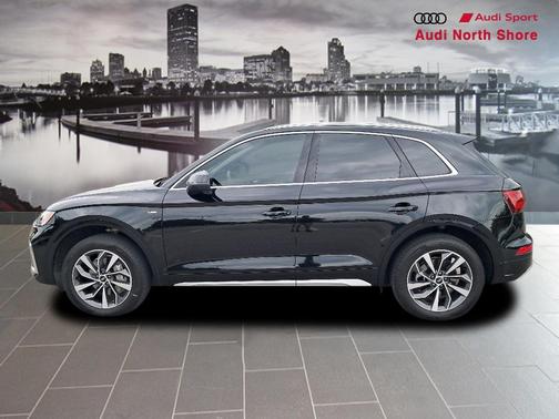 2022 Audi Q5 45 S line Premium Plus