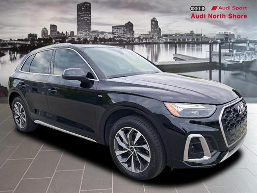 2022 Audi Q5 45 S line Premium Plus