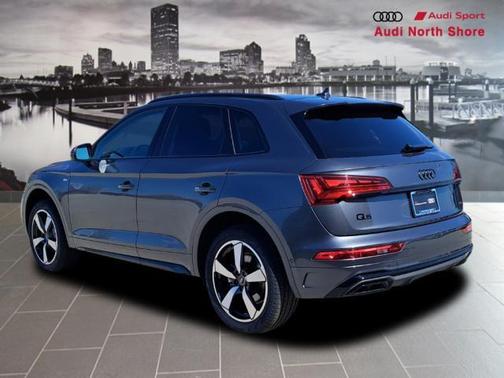 2023 Audi Q5 45 S line Prestige