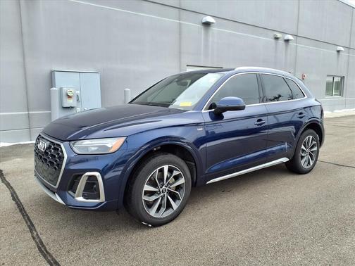 2022 Audi Q5 45 S line Premium Plus
