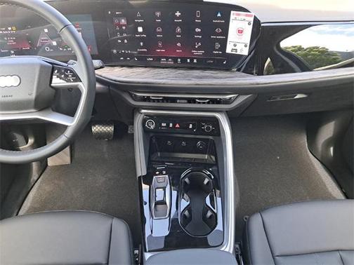 2025 Audi Q5 Premium