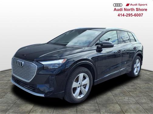 2022 Audi e-tron Premium Plus