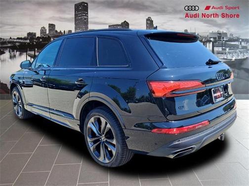 2025 Audi Q7 55 Premium Plus