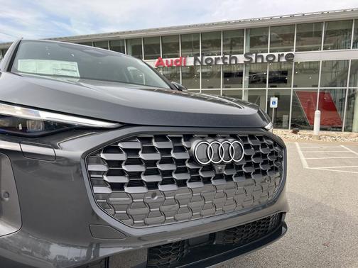 2025 Audi Q5 Premium Plus TFSI quattro S tronic