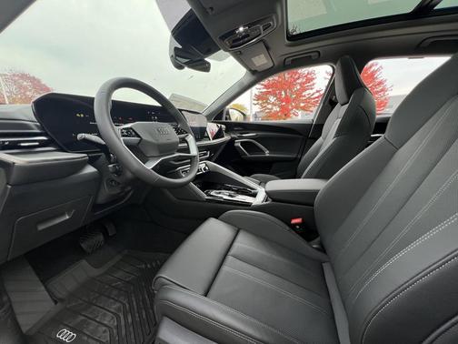 2025 Audi Q5 Premium Plus TFSI quattro S tronic