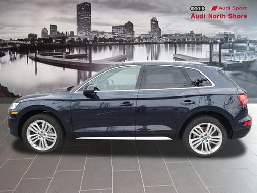 Photo 4 of 27 of 2019 Audi Q5 2.0T Premium Plus