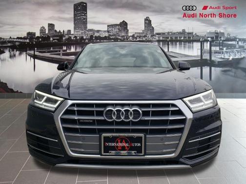 Photo 2 of 27 of 2019 Audi Q5 2.0T Premium Plus