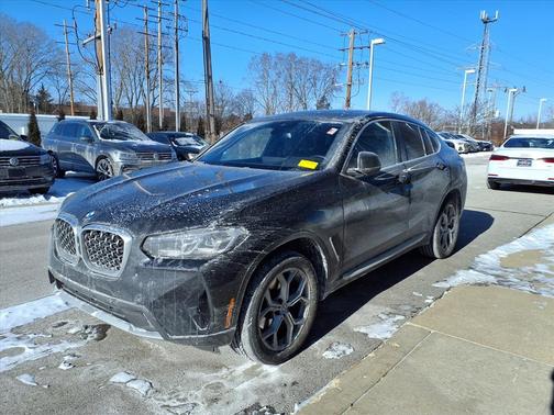 2024 BMW X4 xDrive30i