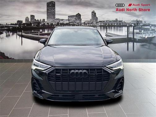 2024 Audi Q3 Premium 45 TFSI S line quattro Tiptronic