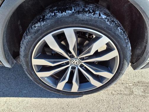 2021 Volkswagen Tiguan 2.0T SEL R-Line 4MOTION