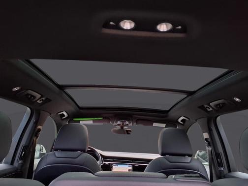 2020 Audi Q7 55 Premium Plus