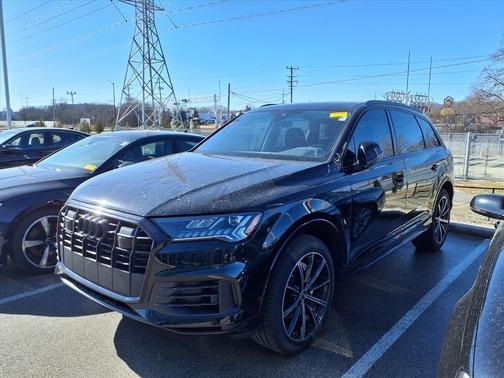 2023 Audi Q7 55 Premium Plus