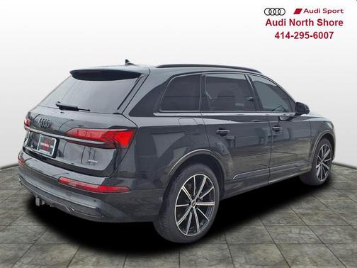 2023 Audi Q7 55 Premium Plus