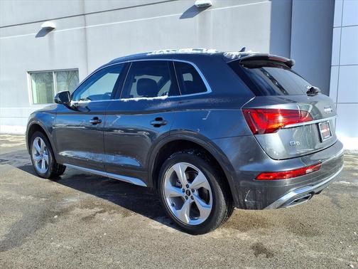2023 Audi Q5 45 S line Premium Plus