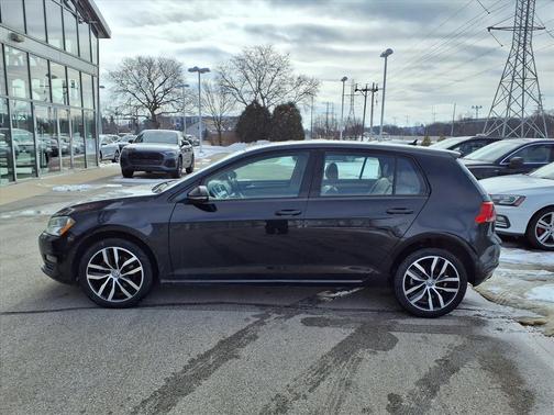 2017 Volkswagen Golf TSI SE 4-Door
