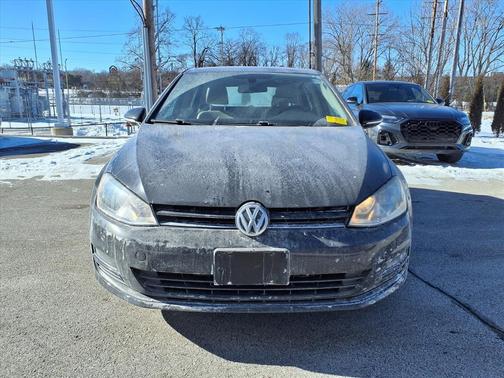 2017 Volkswagen Golf TSI SE 4-Door