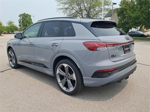 2025 Audi Q4 e-tron Prestige 55 quattro