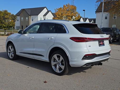 2025 Audi Q5 Premium Plus TFSI quattro S tronic