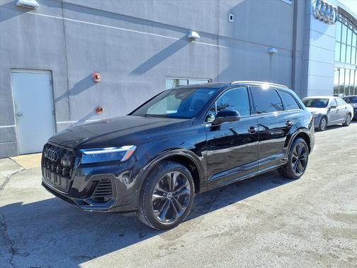 2025 Audi Q7 55 Premium Plus
