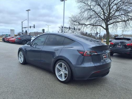 2023 Tesla Model Y Long Range Dual Motor All-Wheel Drive