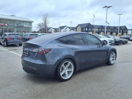 2023 Tesla Model Y Long Range Dual Motor All-Wheel Drive