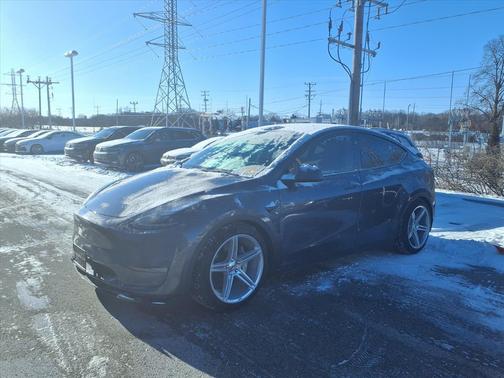 2023 Tesla Model Y Long Range Dual Motor All-Wheel Drive