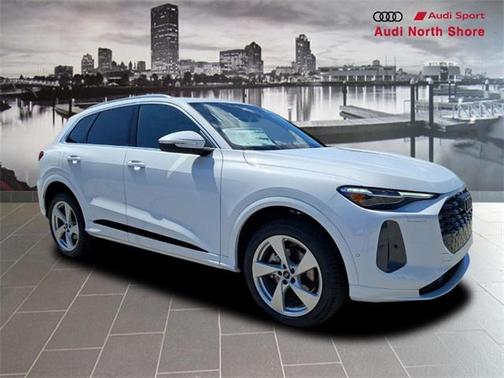 2025 Audi Q5 Premium Plus