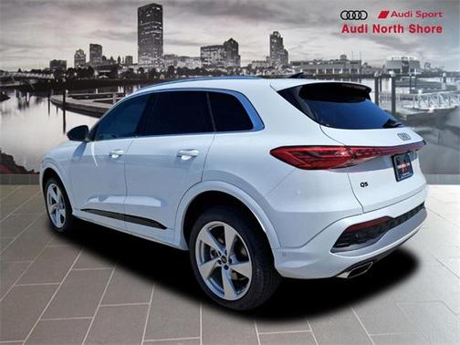 2025 Audi Q5 Premium Plus