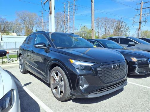 Mythos Black Metallic 2025 Audi Q4 e-tron Premium Plus 55 quattro