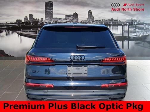 2023 Audi Q7 45 Premium Plus