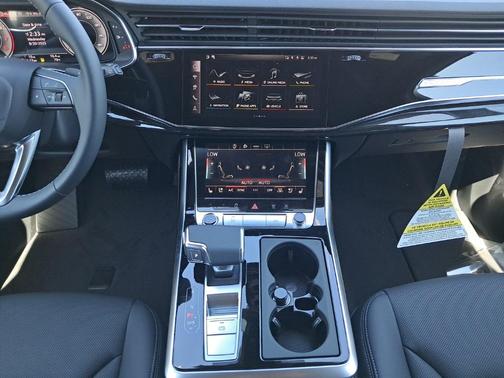 2025 Audi Q7 55 Premium Plus